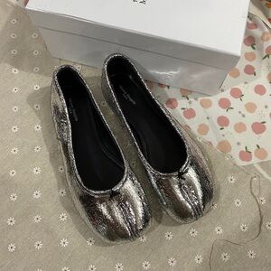 Maison Martin Margiela Tabi Crinkled Metallic Silver Ballet Flats
